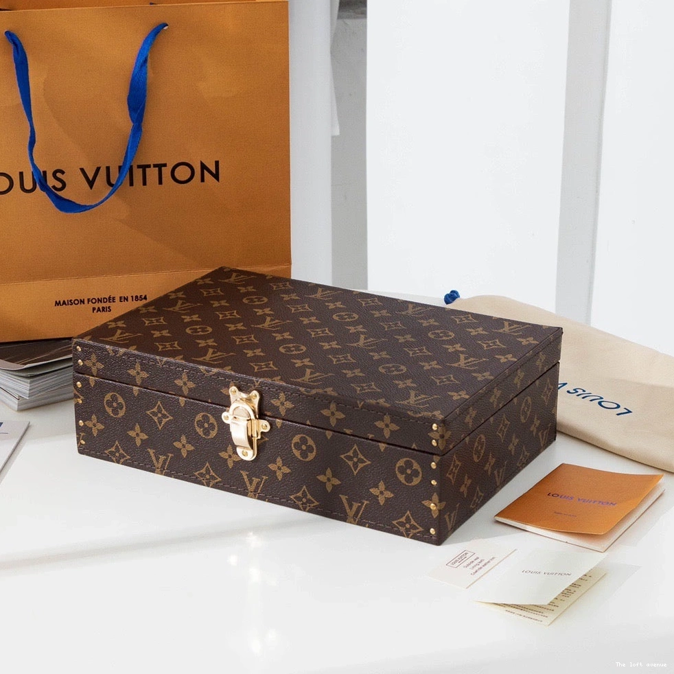 ACCESSORIES LV BOX CUSTOM 0813